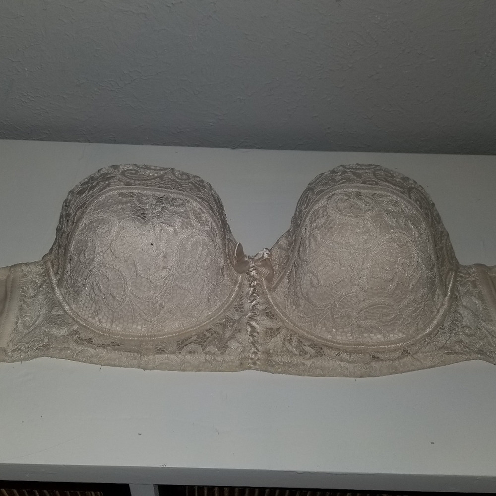Balconette style convertible bra